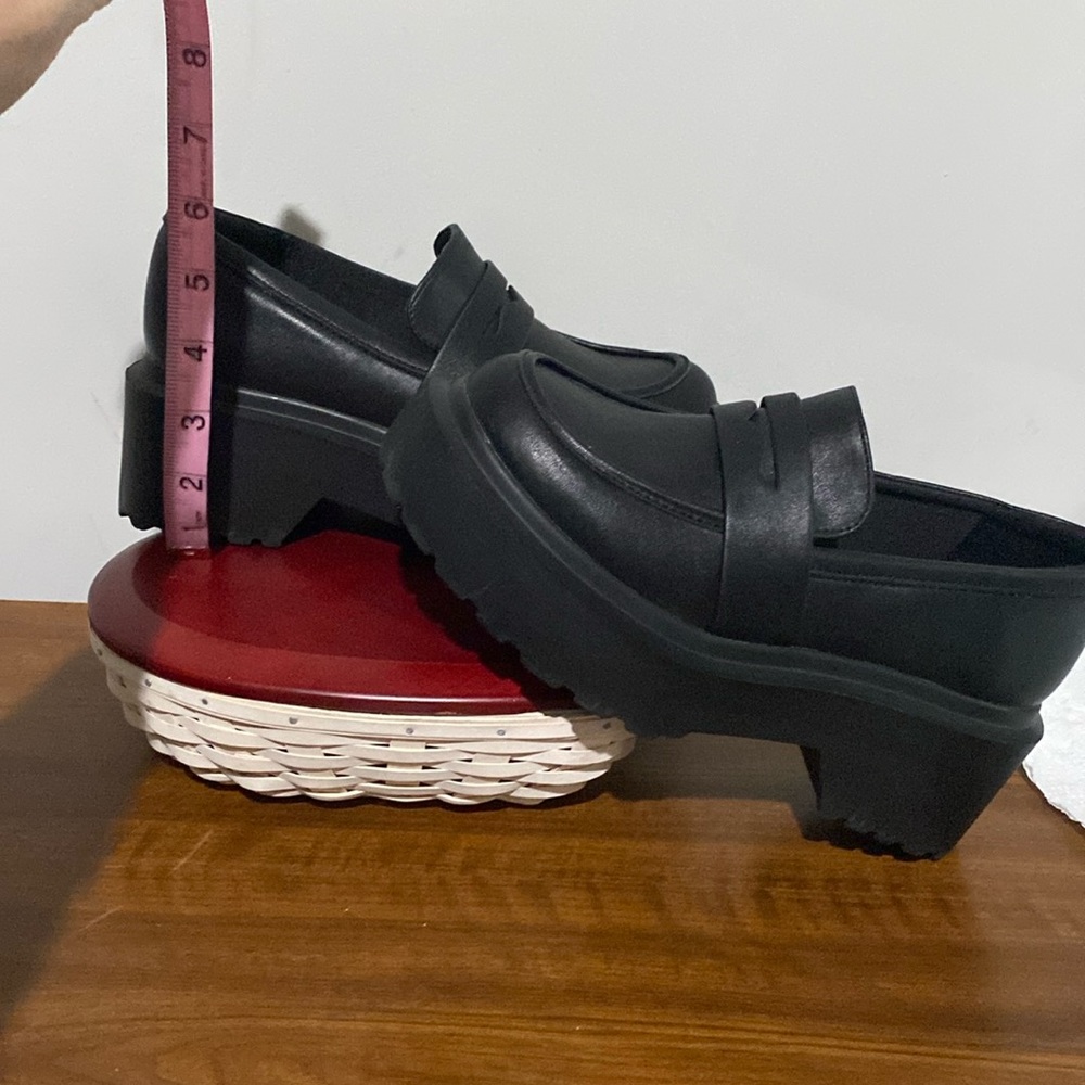 Wild Fable penny loafers, SIZE 6, EUC